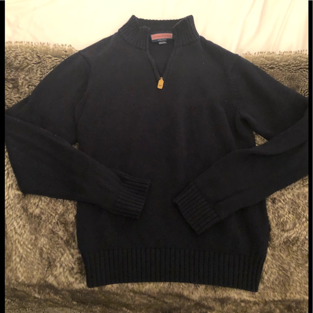 Men’s vineyard vines sweater